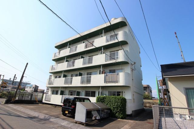 コーポナガトモ